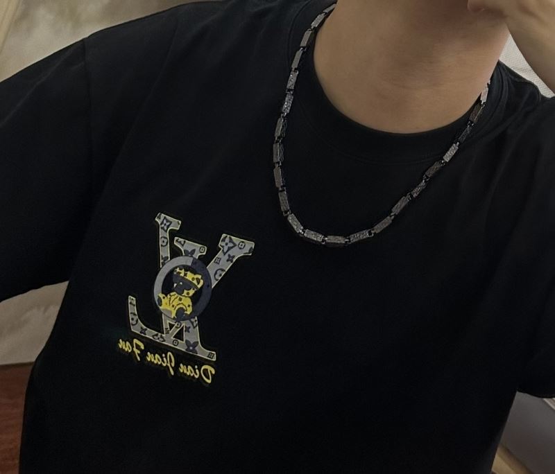 chr1st1an D10r necklaces